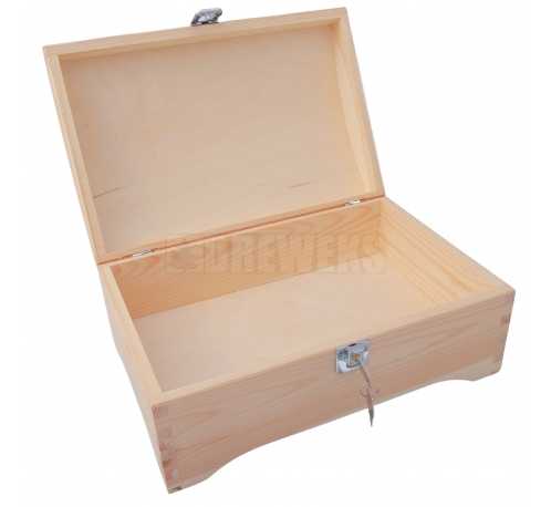 Chest / trunk with a key