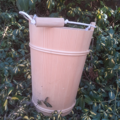 OUTLET Wooden bucket (dimensions - 33x23 cm) - o24/148