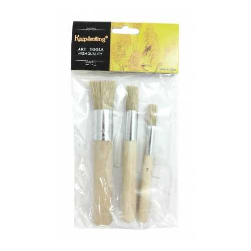 Set of brushes for stencils