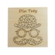Wooden badge with the inscription "Dla taty"