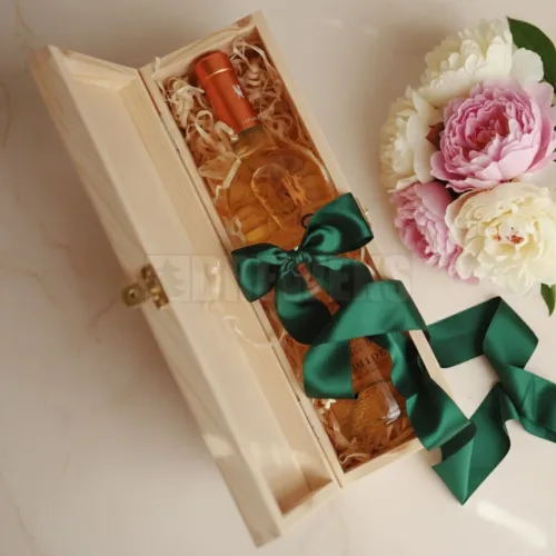 Zamykana skrzynka na 1 wino, butelkę.