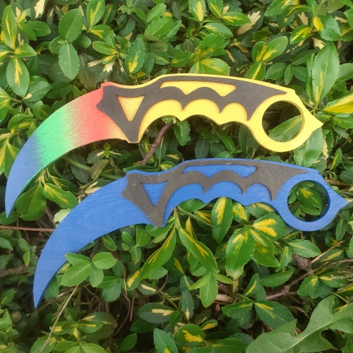 OUTLET Karambit Colorful curved knife (colored or blue)
